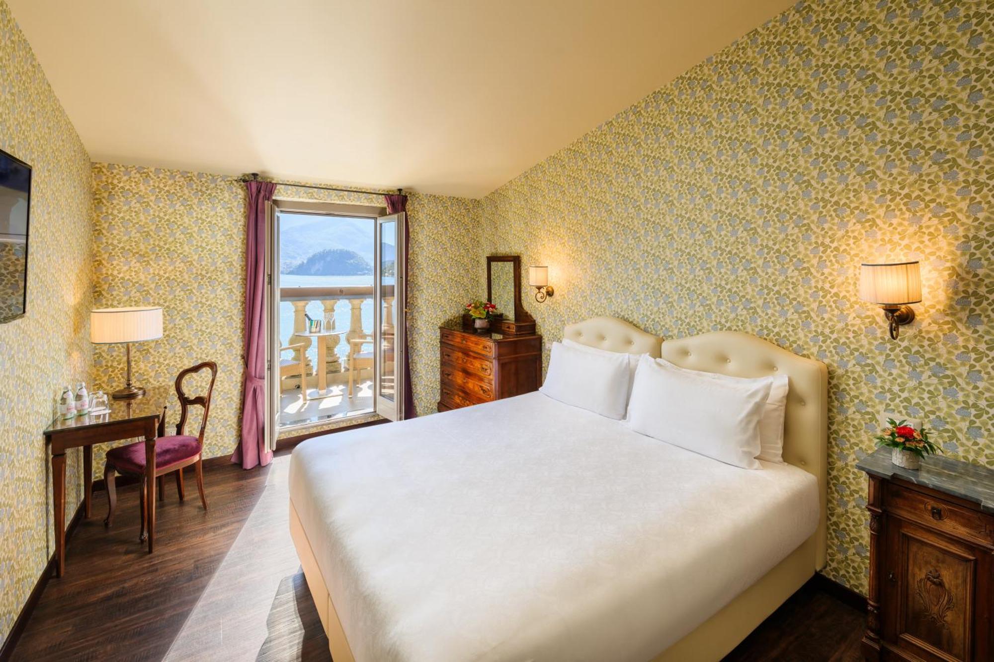 Hotel Royal Victoria, By R Collection Hotels Варена Екстериор снимка